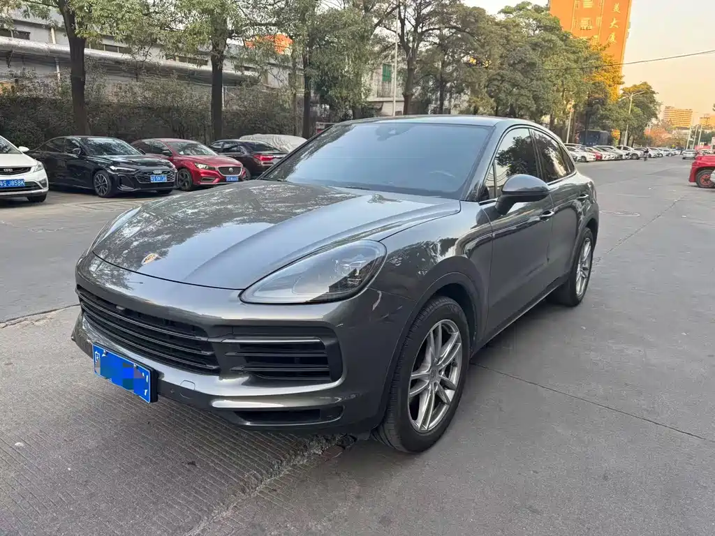 Porsche Cayenne 2022