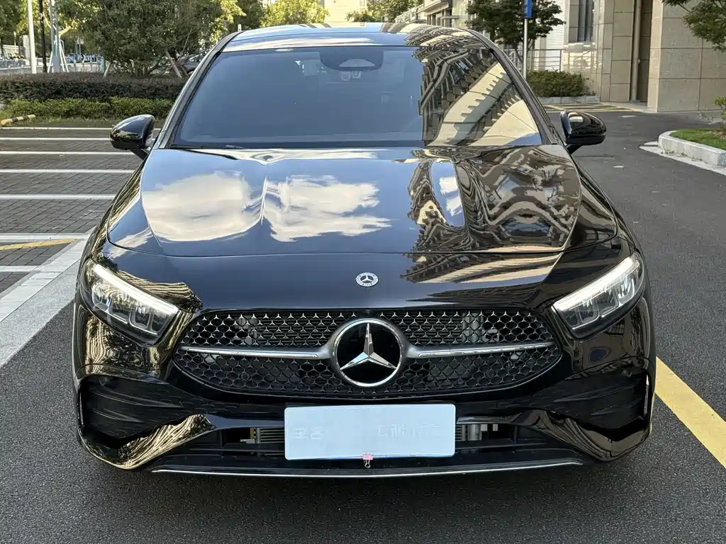 Mercedes-Benz A-Класс 2024