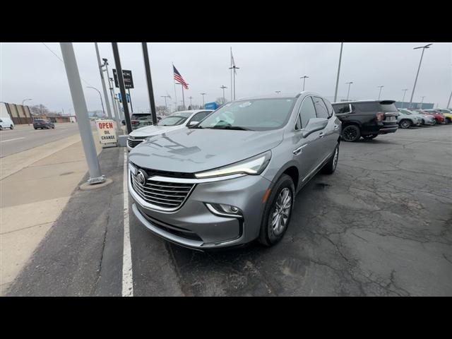 Buick Enclave 2023