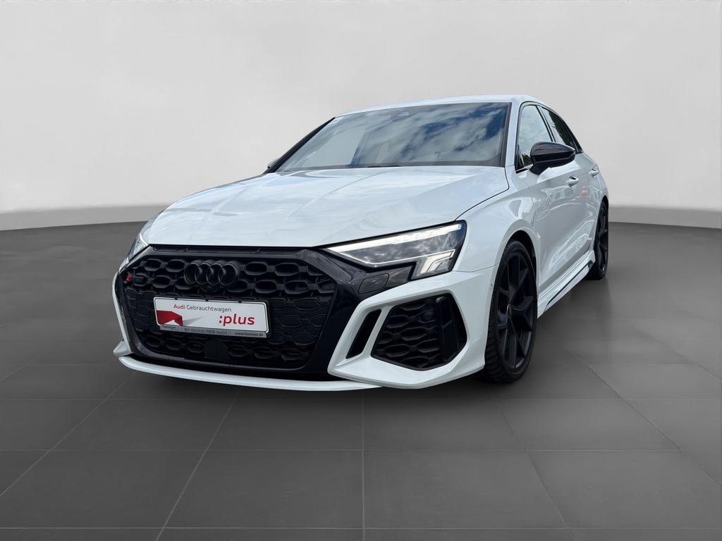 Audi RS3 2024