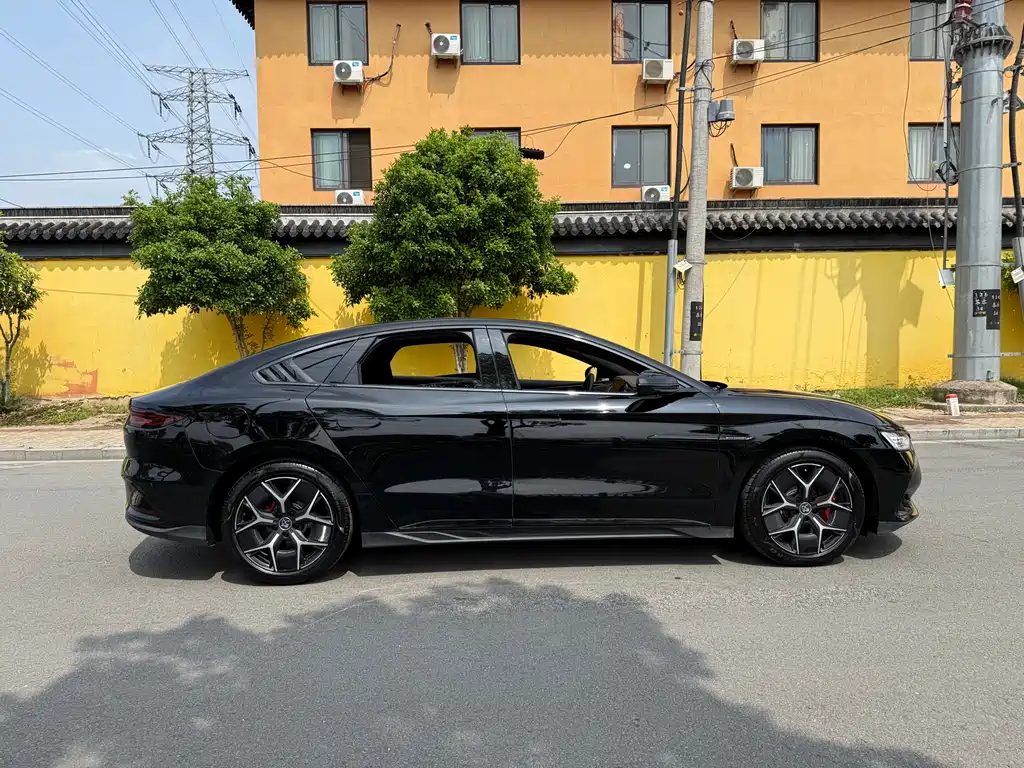 BYD Han 2023