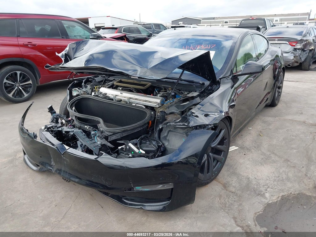 Tesla Model S 2021