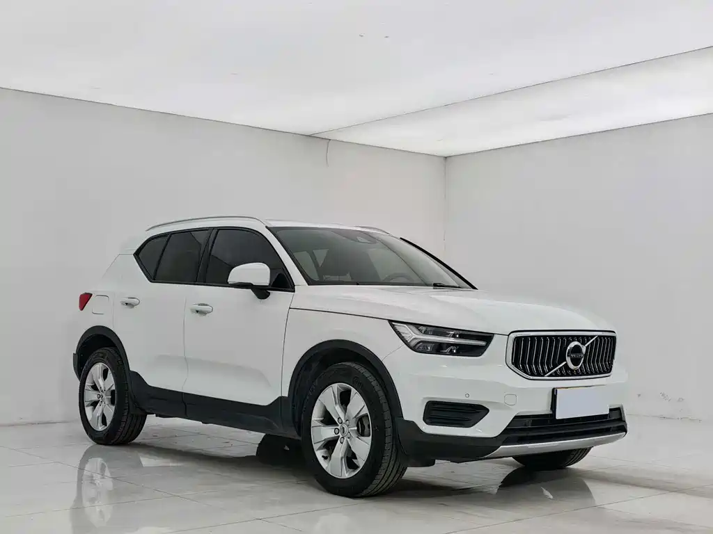 Volvo XC40 2021