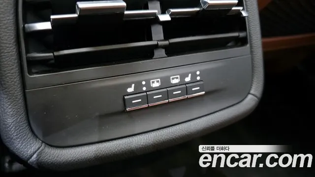 Maserati Ghibli 2021
