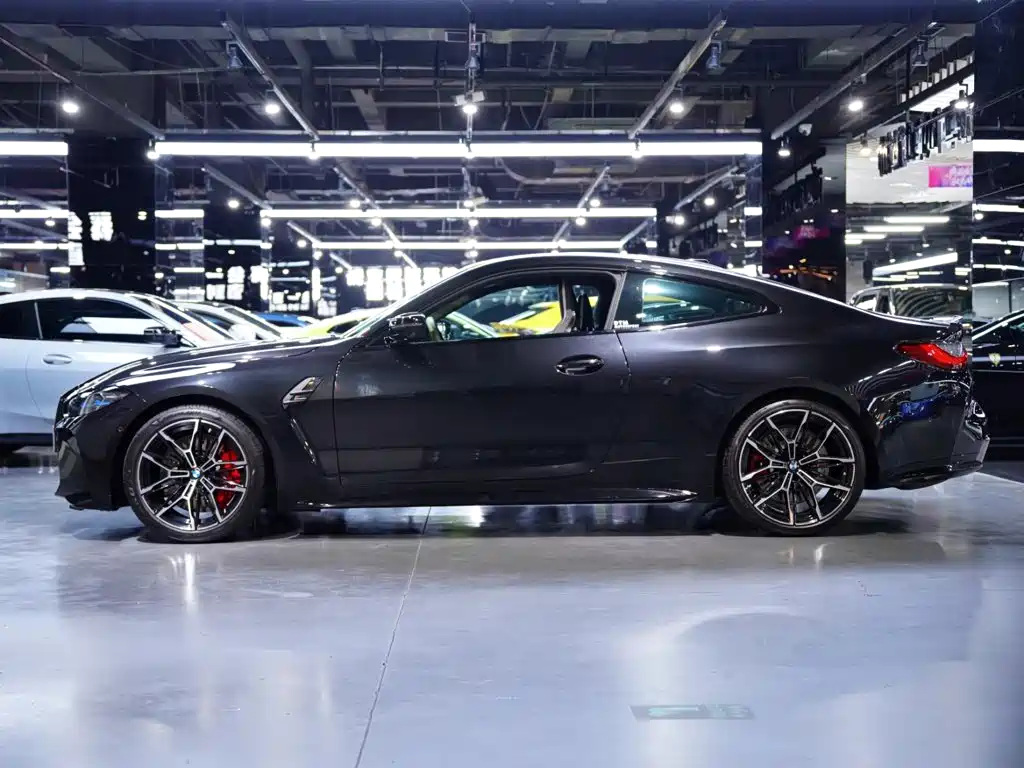 BMW M4 2023