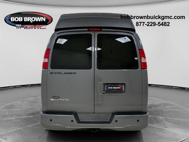 Chevrolet Express 2021