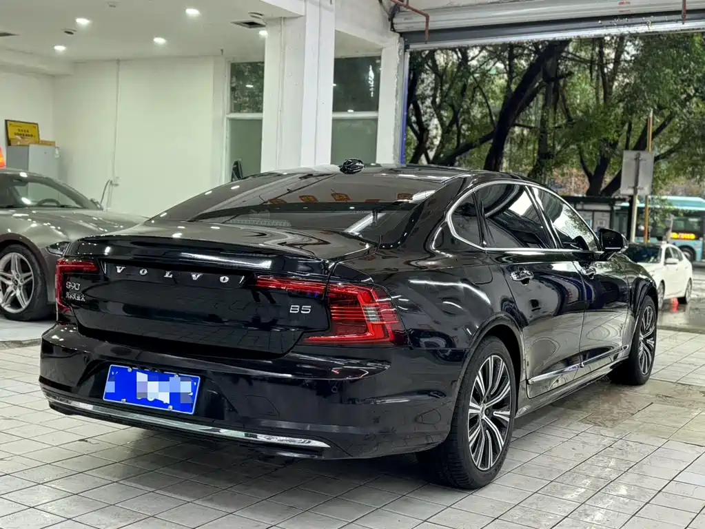 Volvo S90 2021