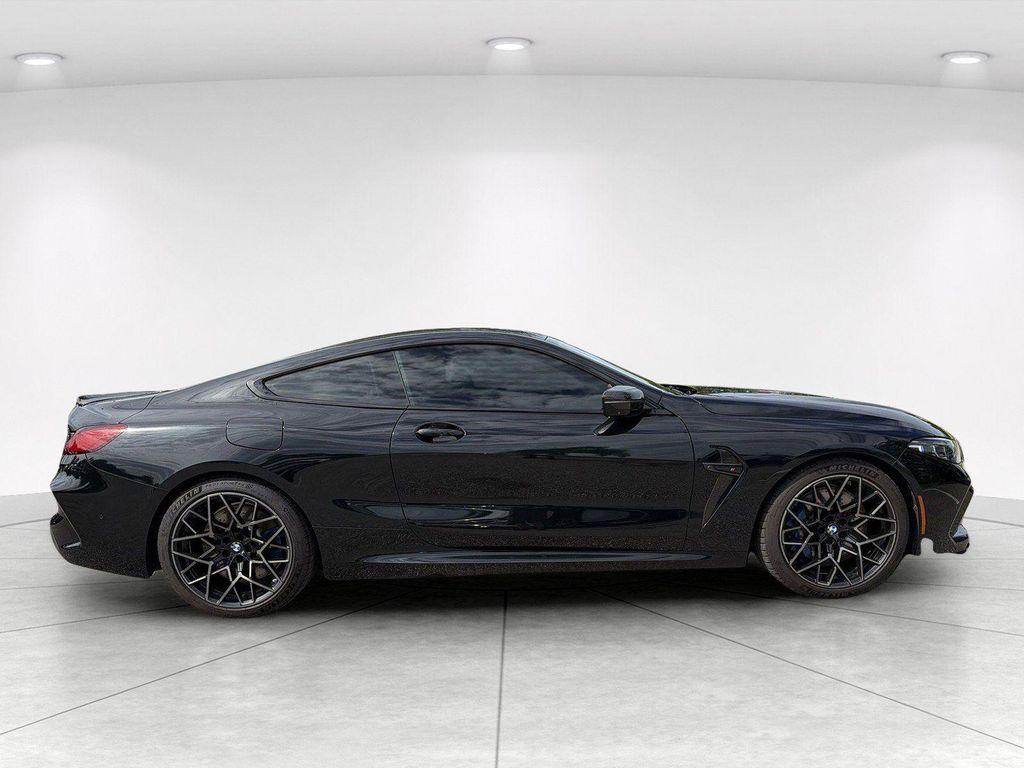 BMW M8 2024
