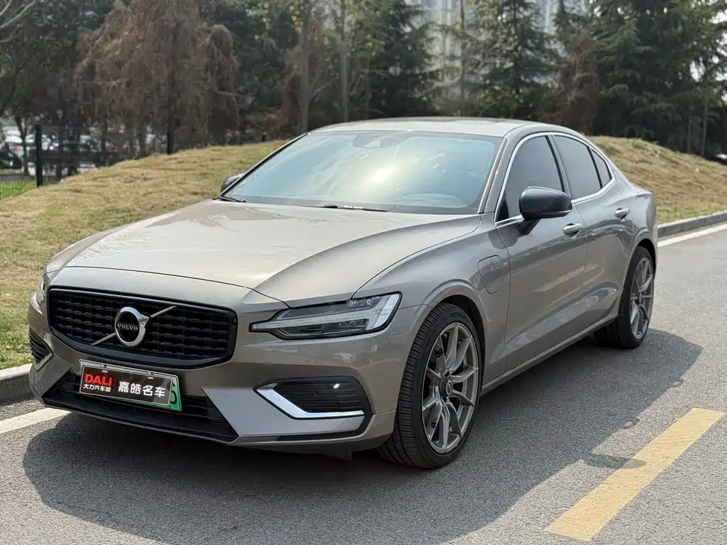 Volvo S60 2021
