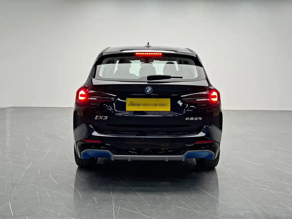 BMW iX3 2022