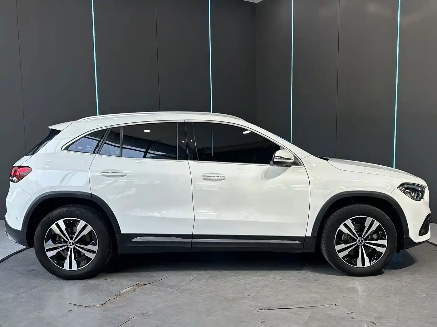 Mercedes-Benz GLA 2021