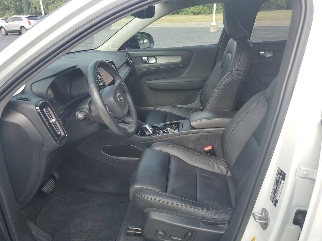 Volvo XC40 2023
