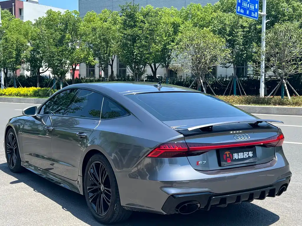 Audi A7 2023