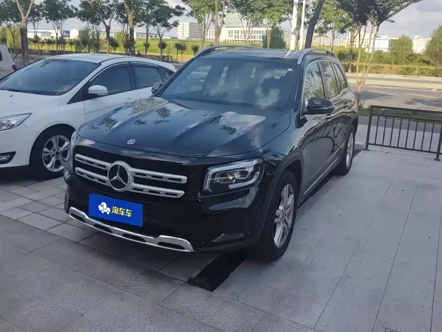 Mercedes-Benz GLB 2022