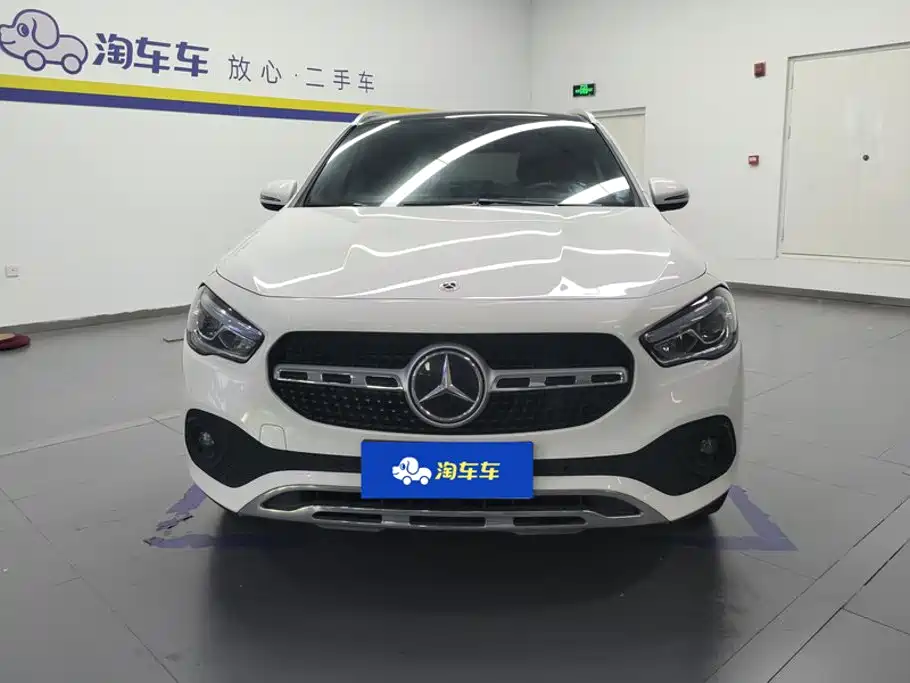 Mercedes-Benz GLA 2021