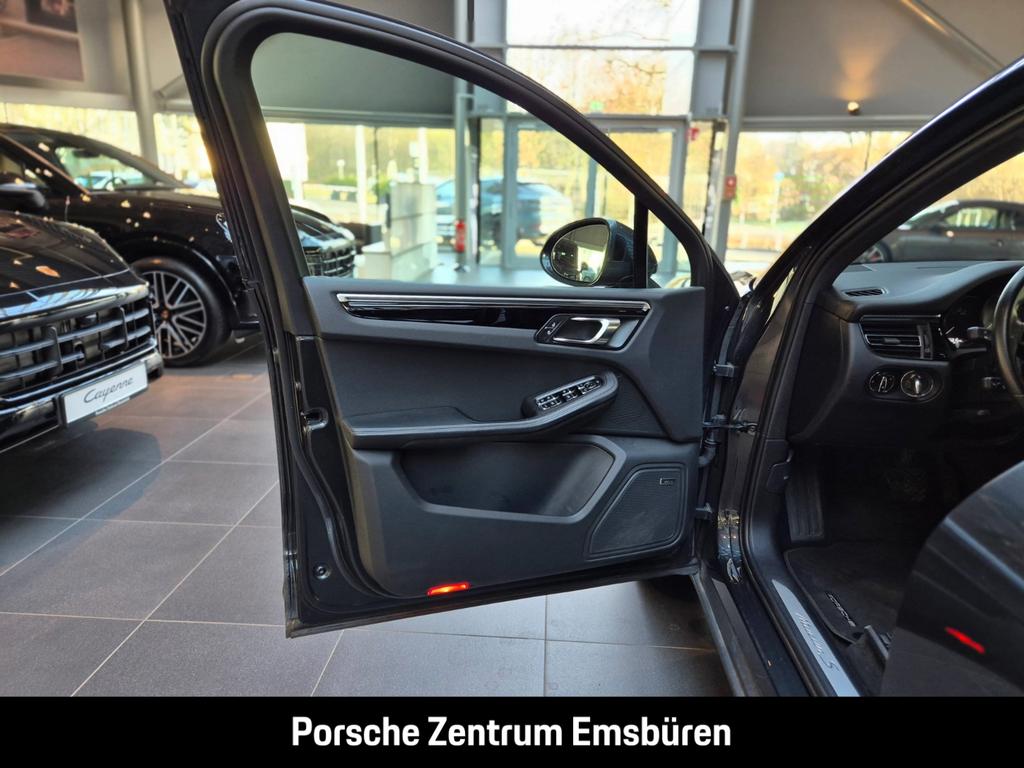 Porsche Macan 2023