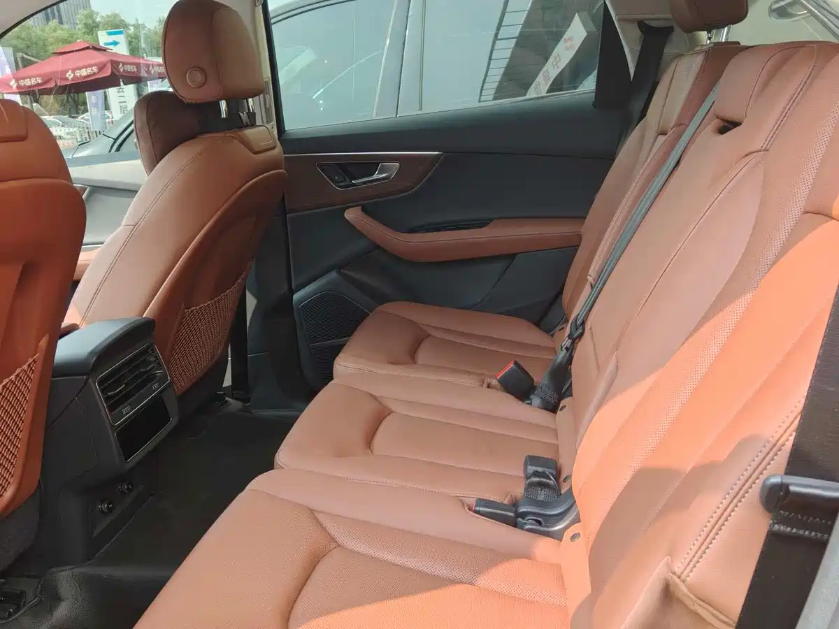 Audi Q7 2025