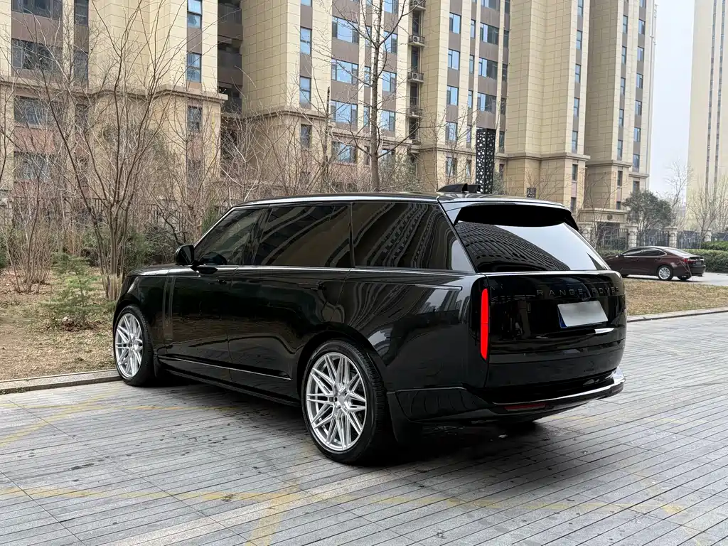 Land Rover Range Rover 2023