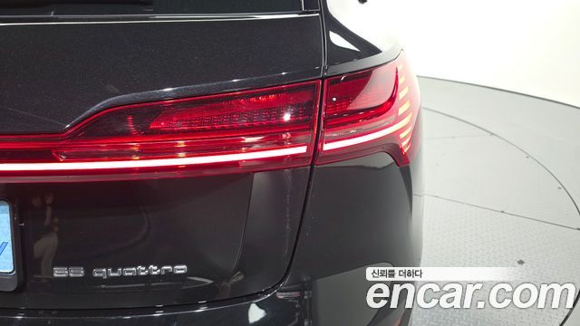 Audi e-tron 2021