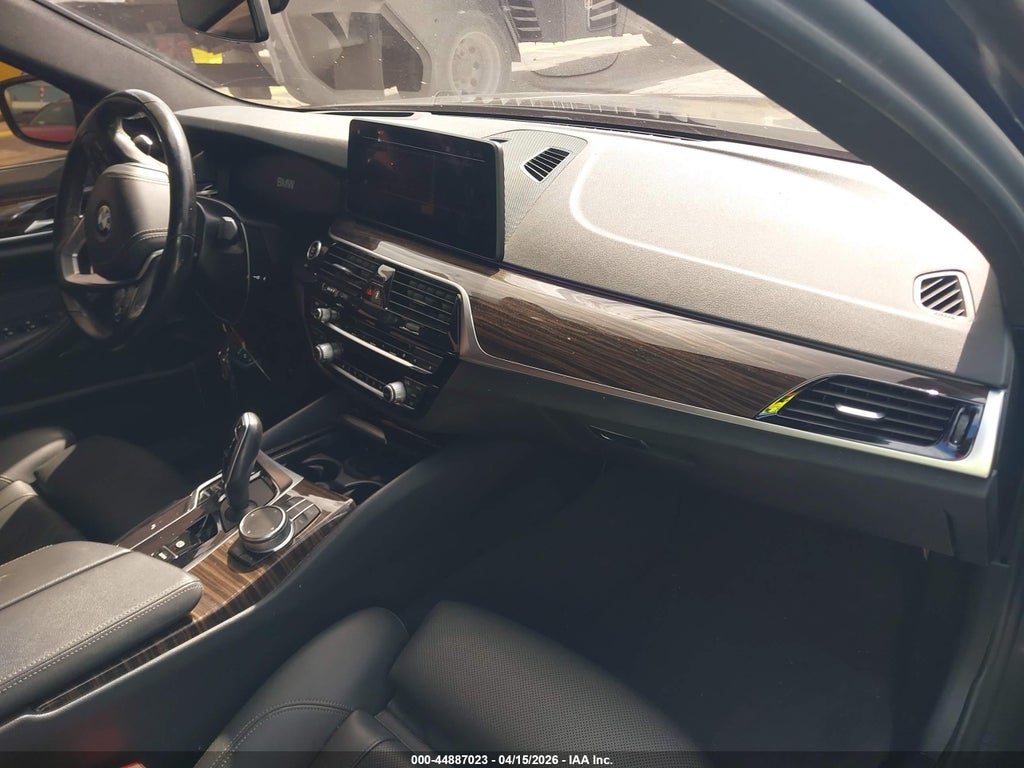 BMW 530 2021