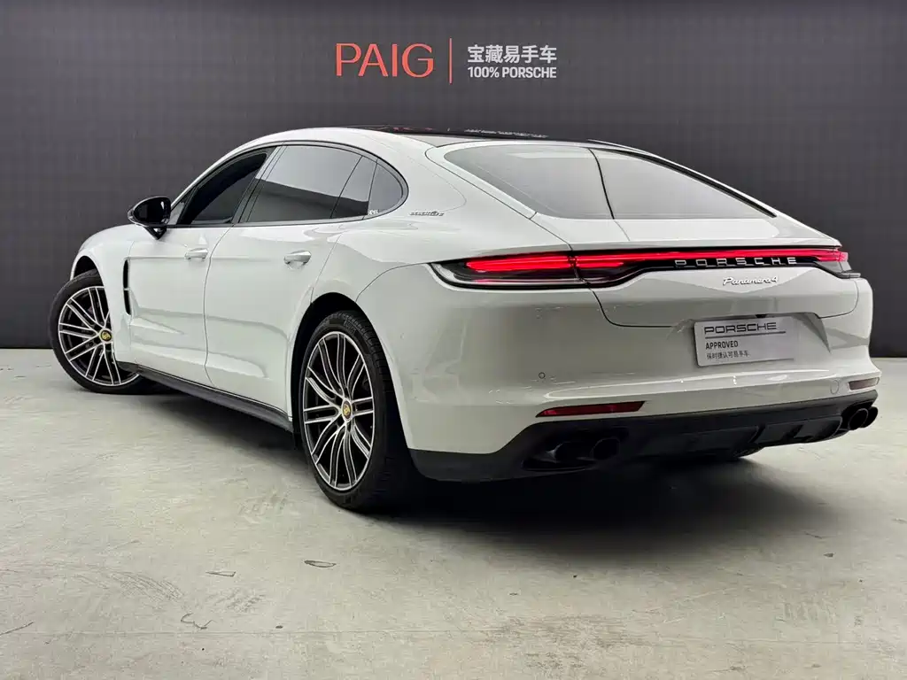Porsche Panamera 2022