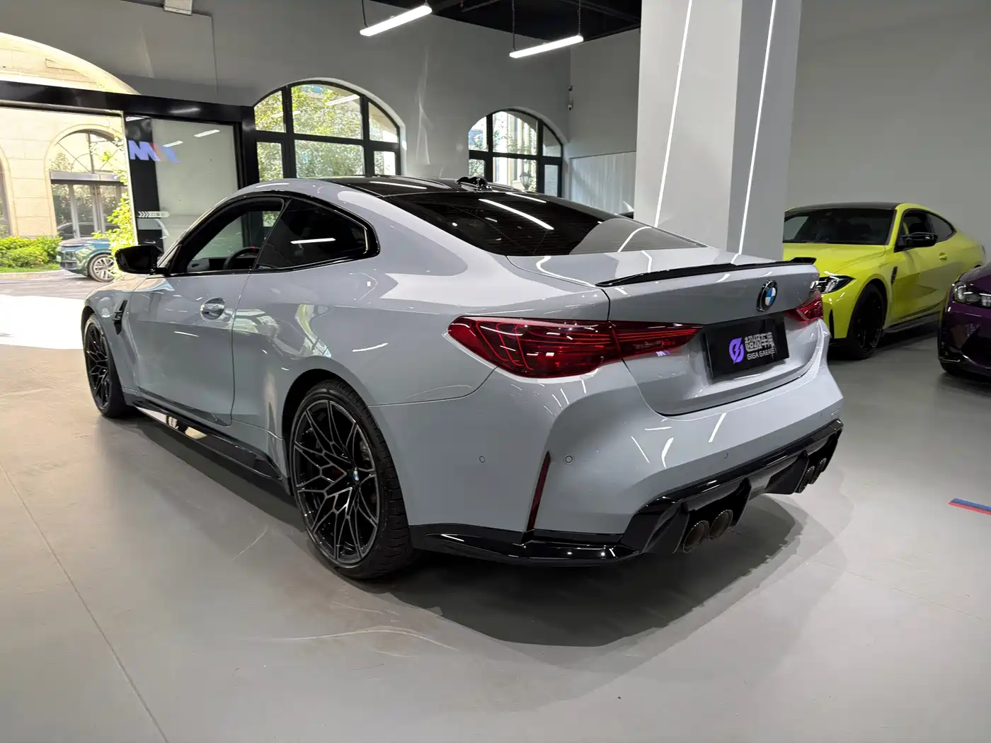 BMW M4 2025