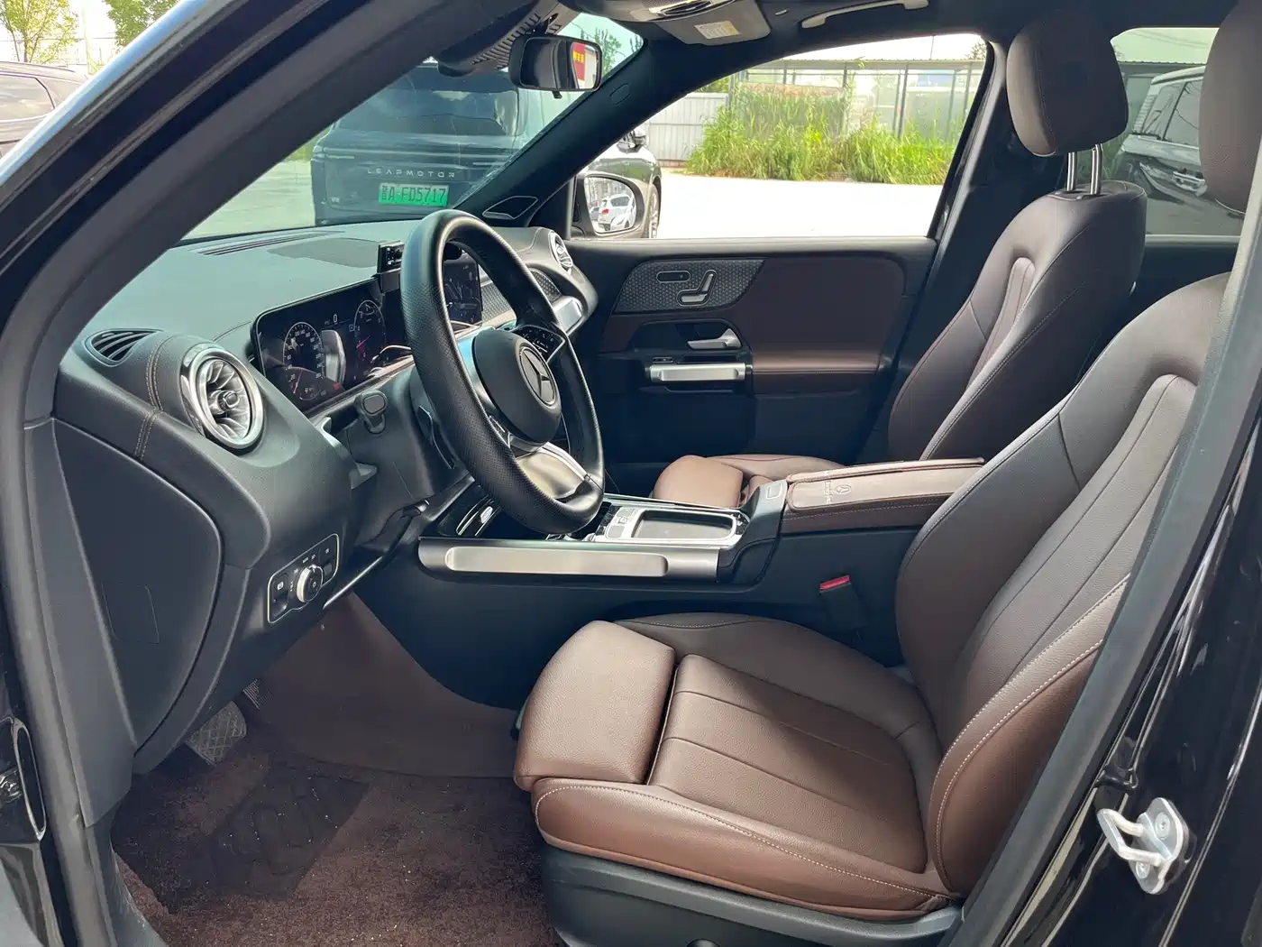 Mercedes-Benz GLB 2025