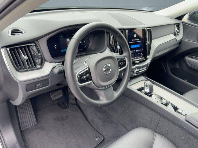 Volvo XC60 2025