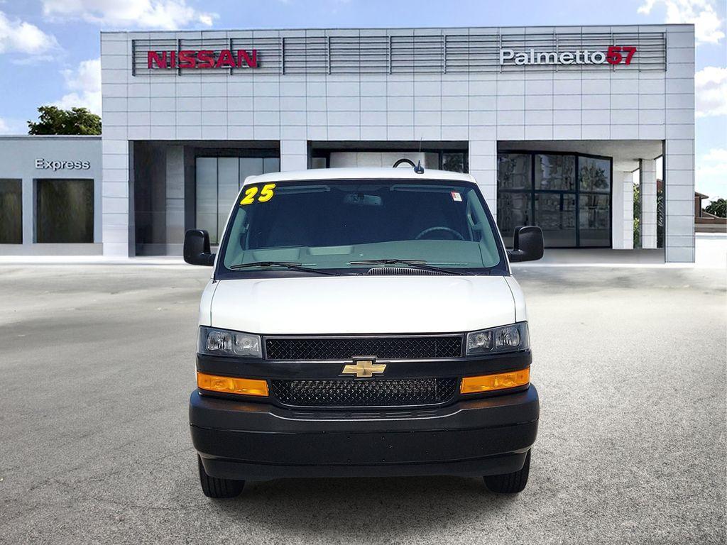 Chevrolet Express 2025