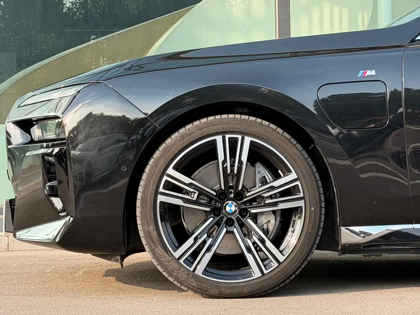 BMW i7 2024