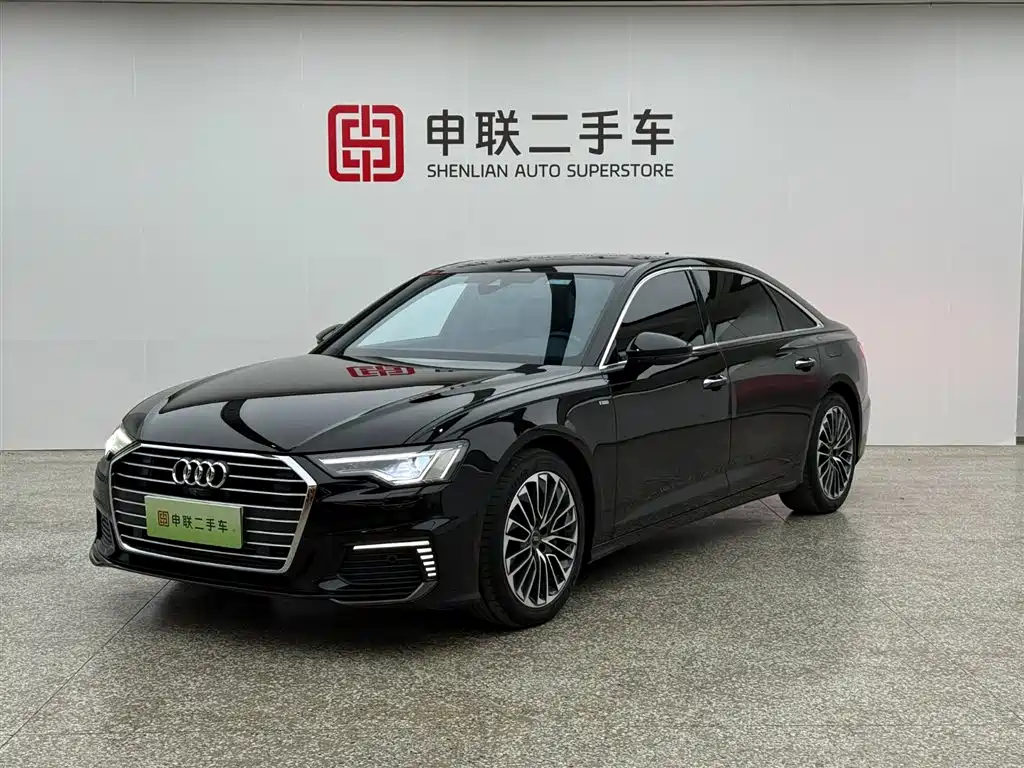 Audi e-tron 2023