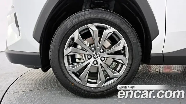 Toyota RAV4 2025