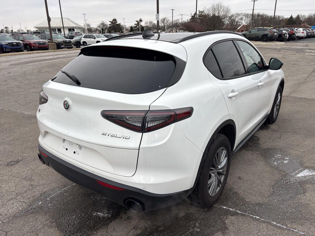 Alfa Romeo Stelvio 2024