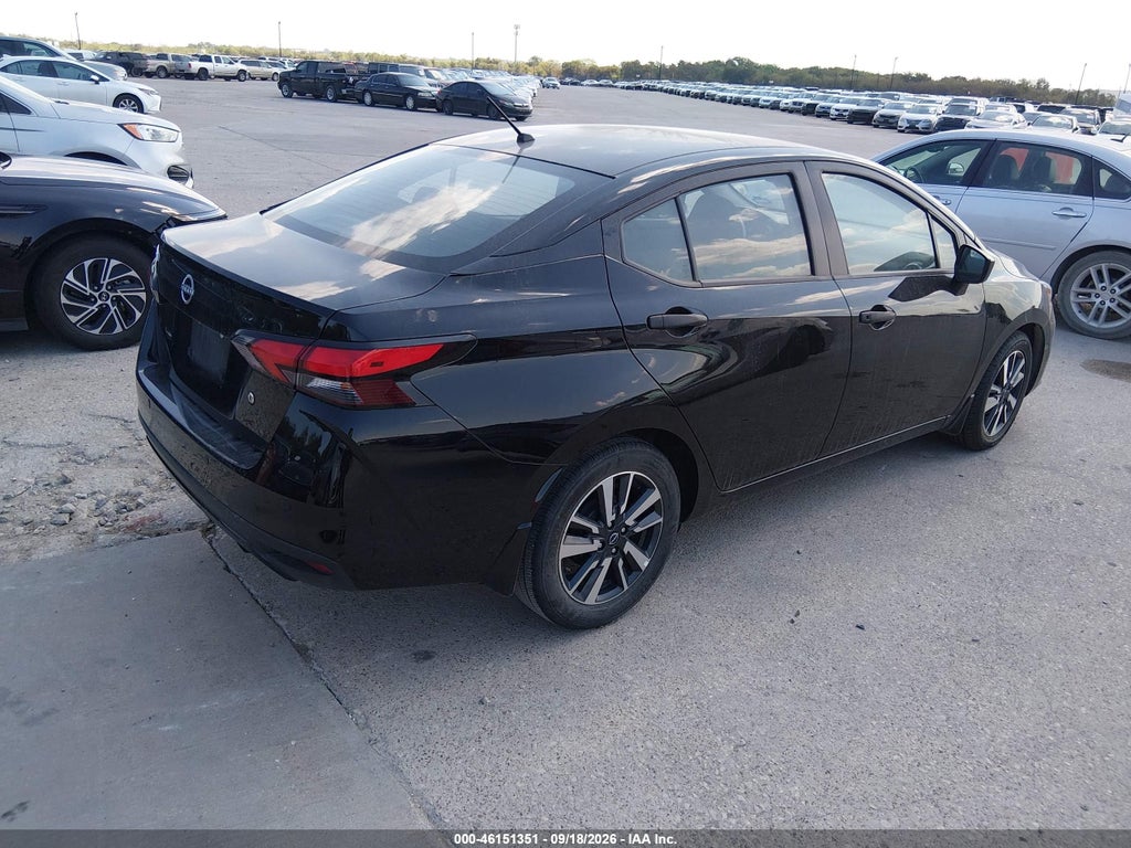Nissan Versa 2024