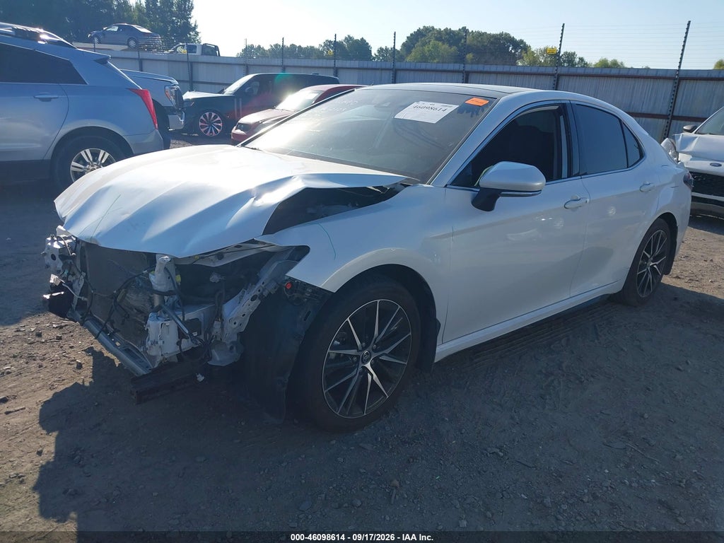 Toyota Camry 2023
