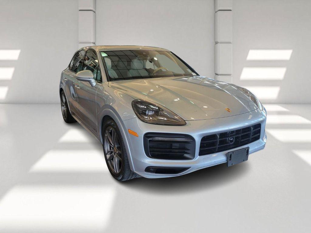 Porsche Cayenne 2022