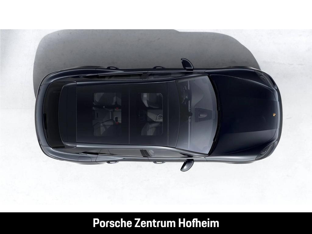 Porsche Panamera 2021