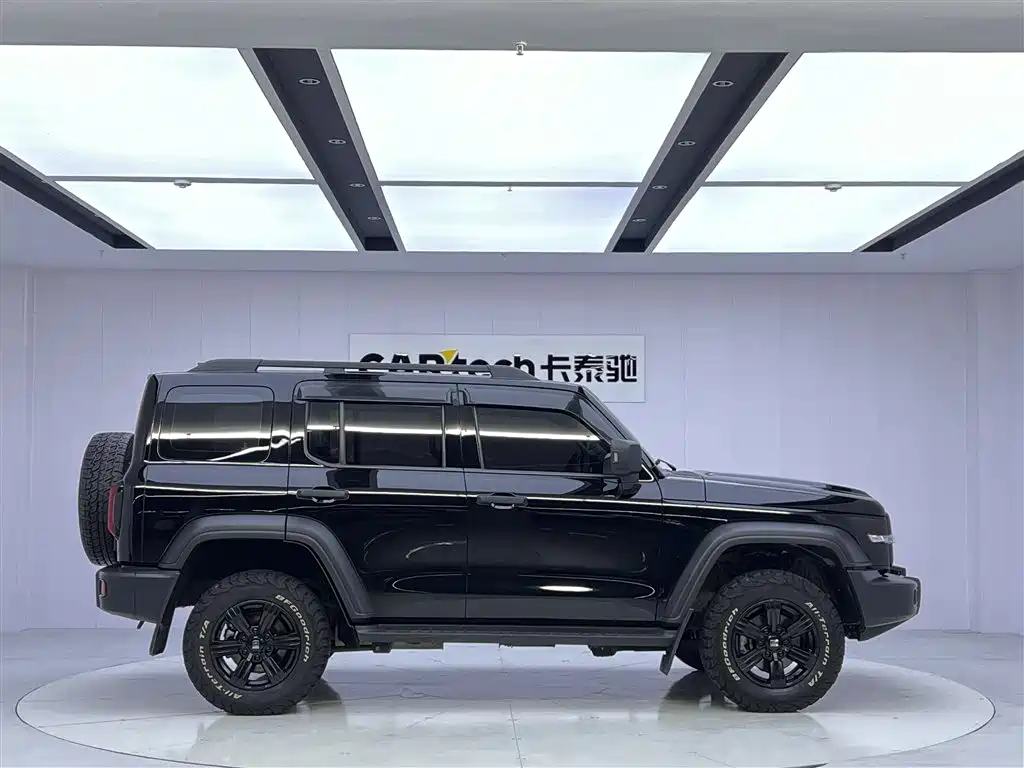 Tank 300 2021