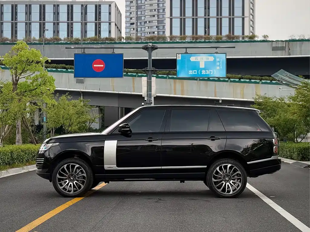 Land Rover Range Rover 2022