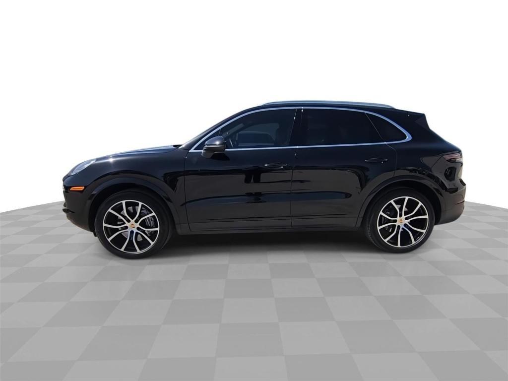 Porsche Cayenne 2022