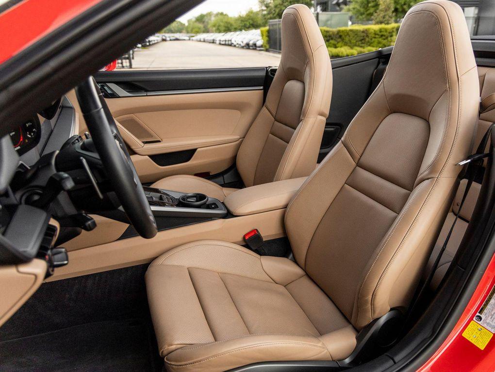 Porsche 911 2021