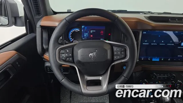 Ford Bronco 2024