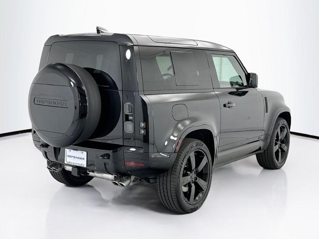 Land Rover Defender 2026