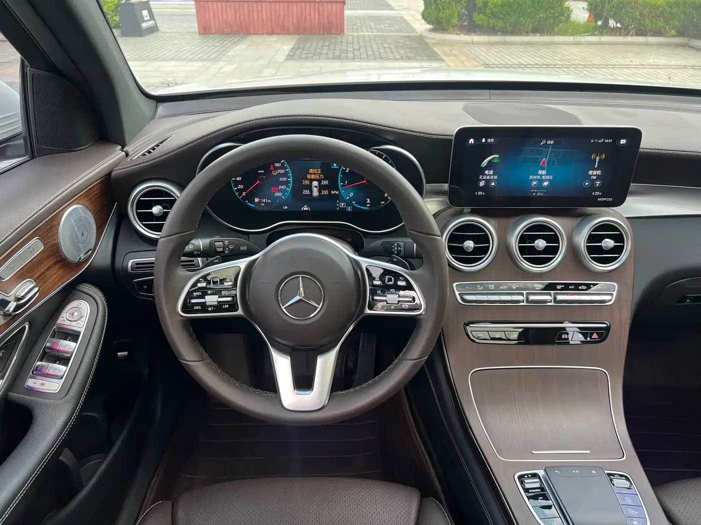 Mercedes-Benz GLC 2021