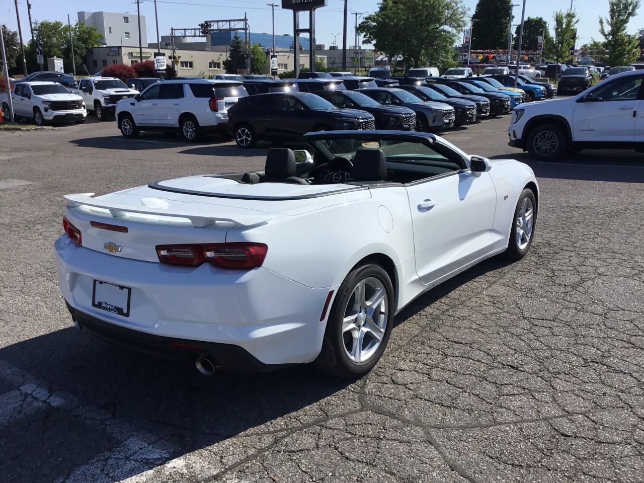 Chevrolet Camaro 2023