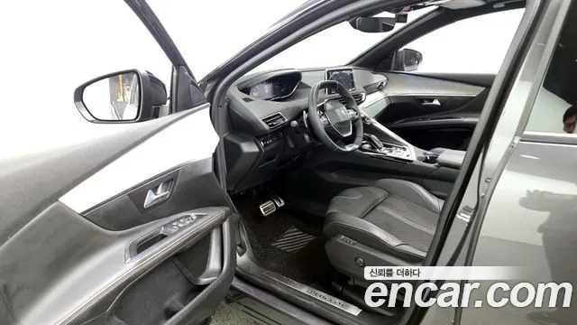 Peugeot 5008 2022
