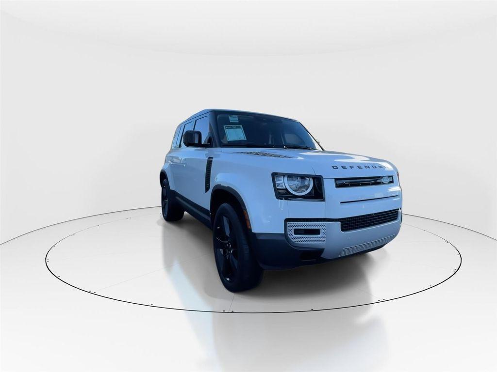 Land Rover Defender 2023