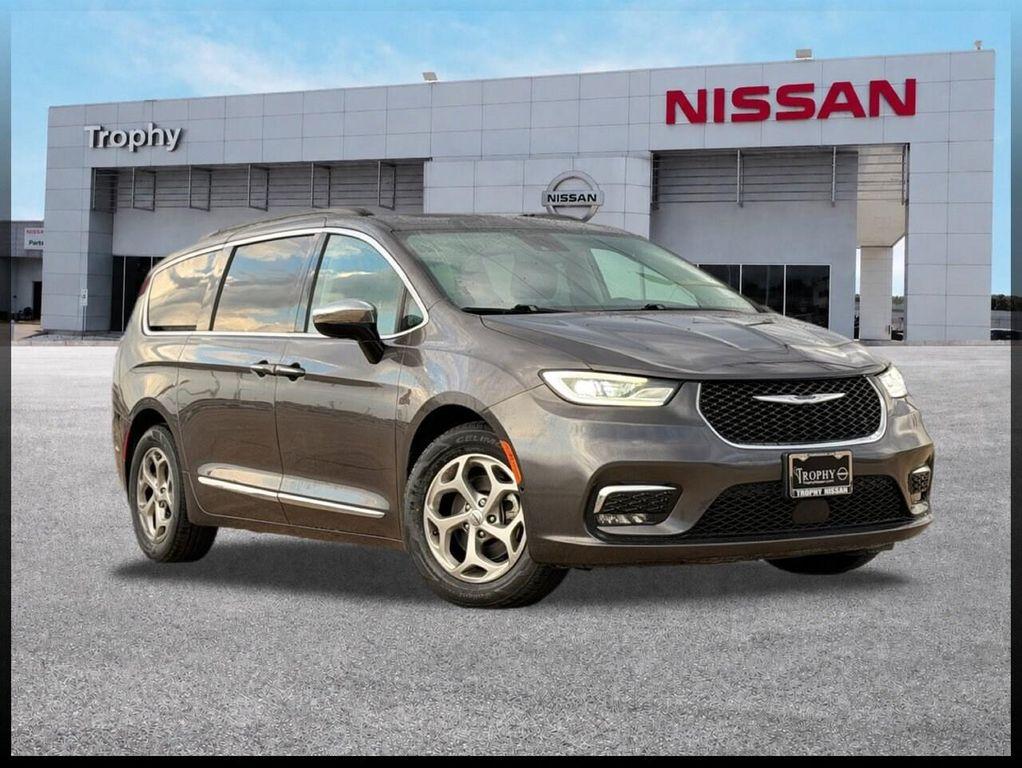 Chrysler Pacifica 2023