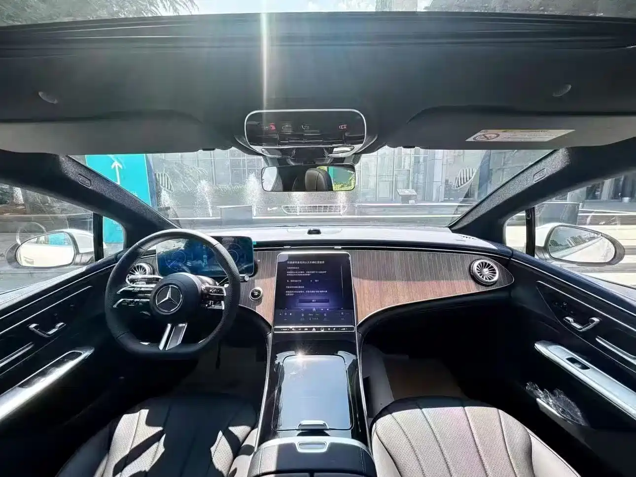 Mercedes-Benz EQE 2025