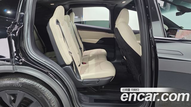 Tesla Model X 2023